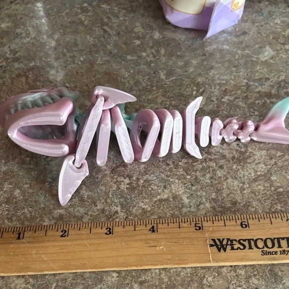 Skark Skeleton Fidget, Toy - Pink & Mint - Picture 3 of 5